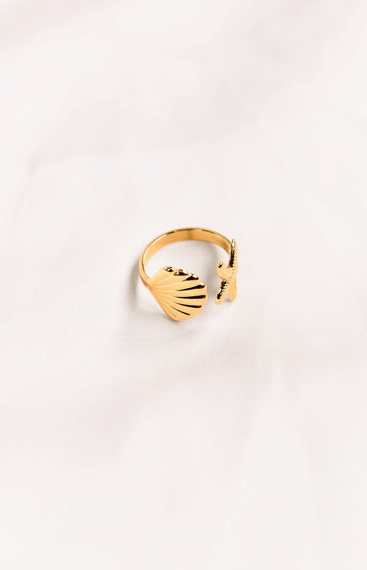 Aquaria Gold Seashell Ring